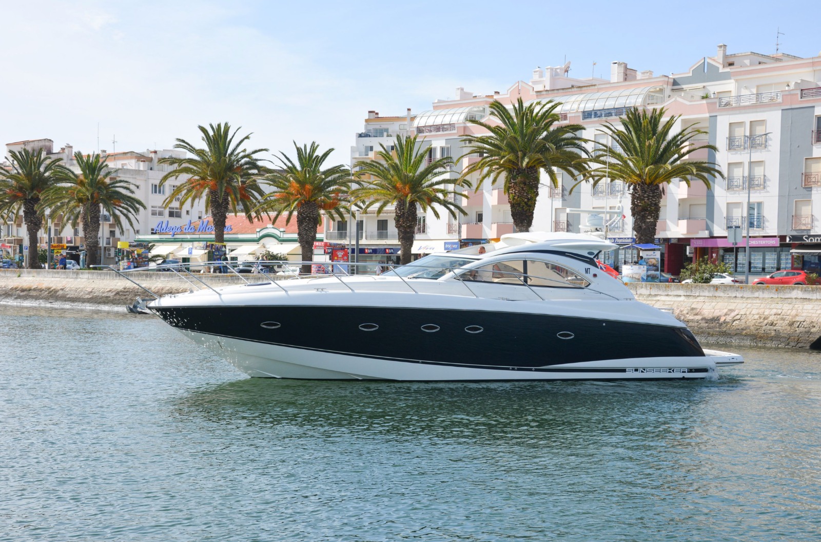yacht